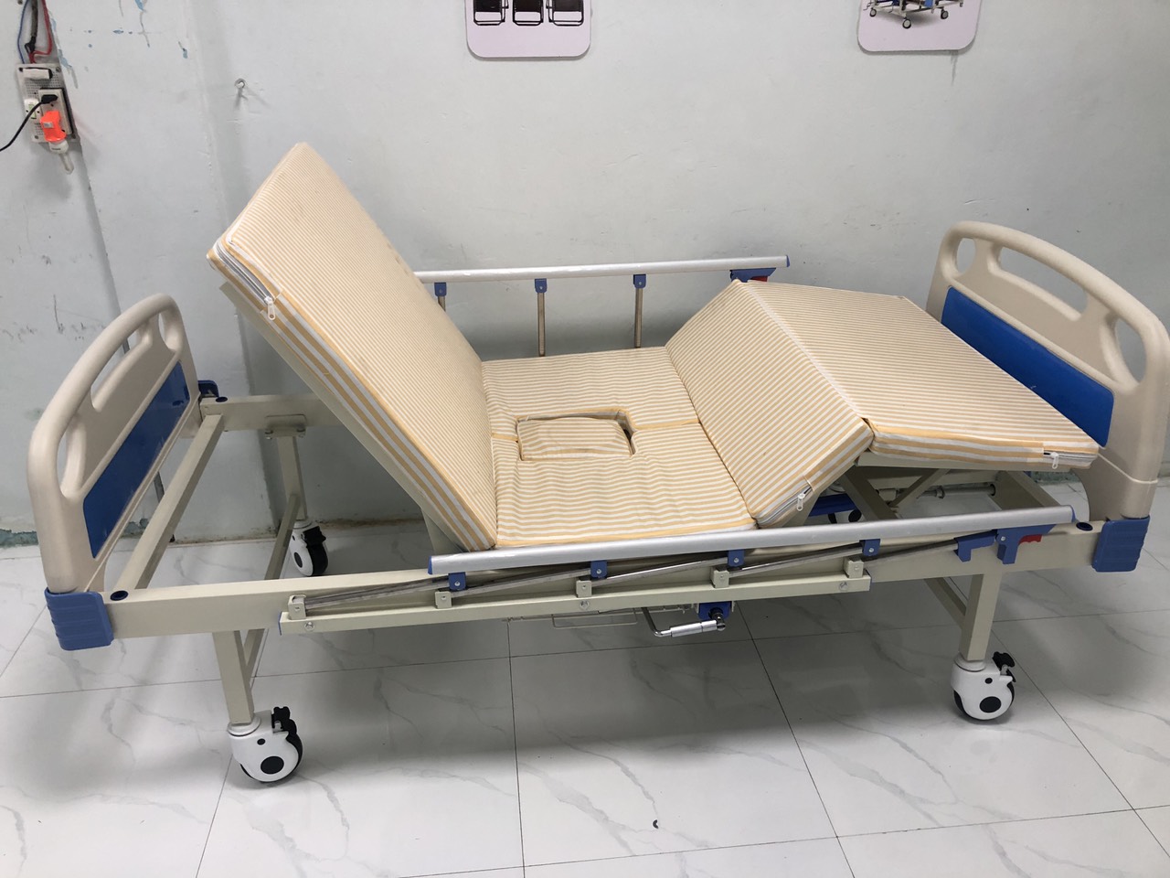 Cữa hàng giường y tế, giường bệnh nhân ở Bình Dương giá rẻ số 1